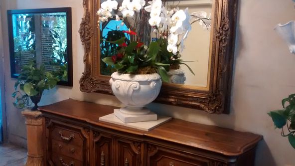 GREAT LAYOUT, TWO PRIVATE OFFICES WITH WINDOWS, LARGE BULLPEN/RECEPTION